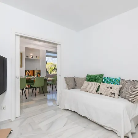 Sea Breeze House By Kura Homes Apartment