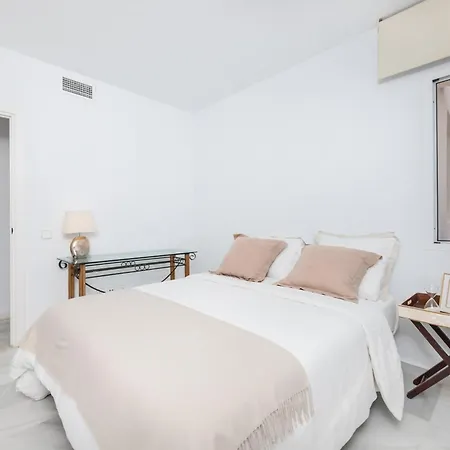 Sea Breeze House By Kura Homes Apartment